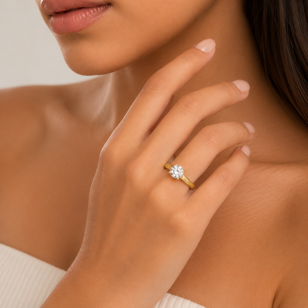 Everleaf Solitaire Ring